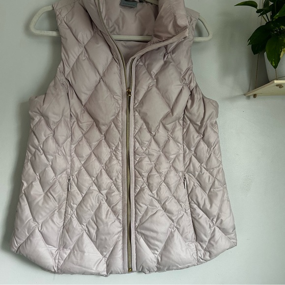 🩷ATHLETA PINK QUILTED VEST RESPONSIBLE DOWN WINTER SPRING CASUAL SIZE MEDIUM - Picture 3 of 10
